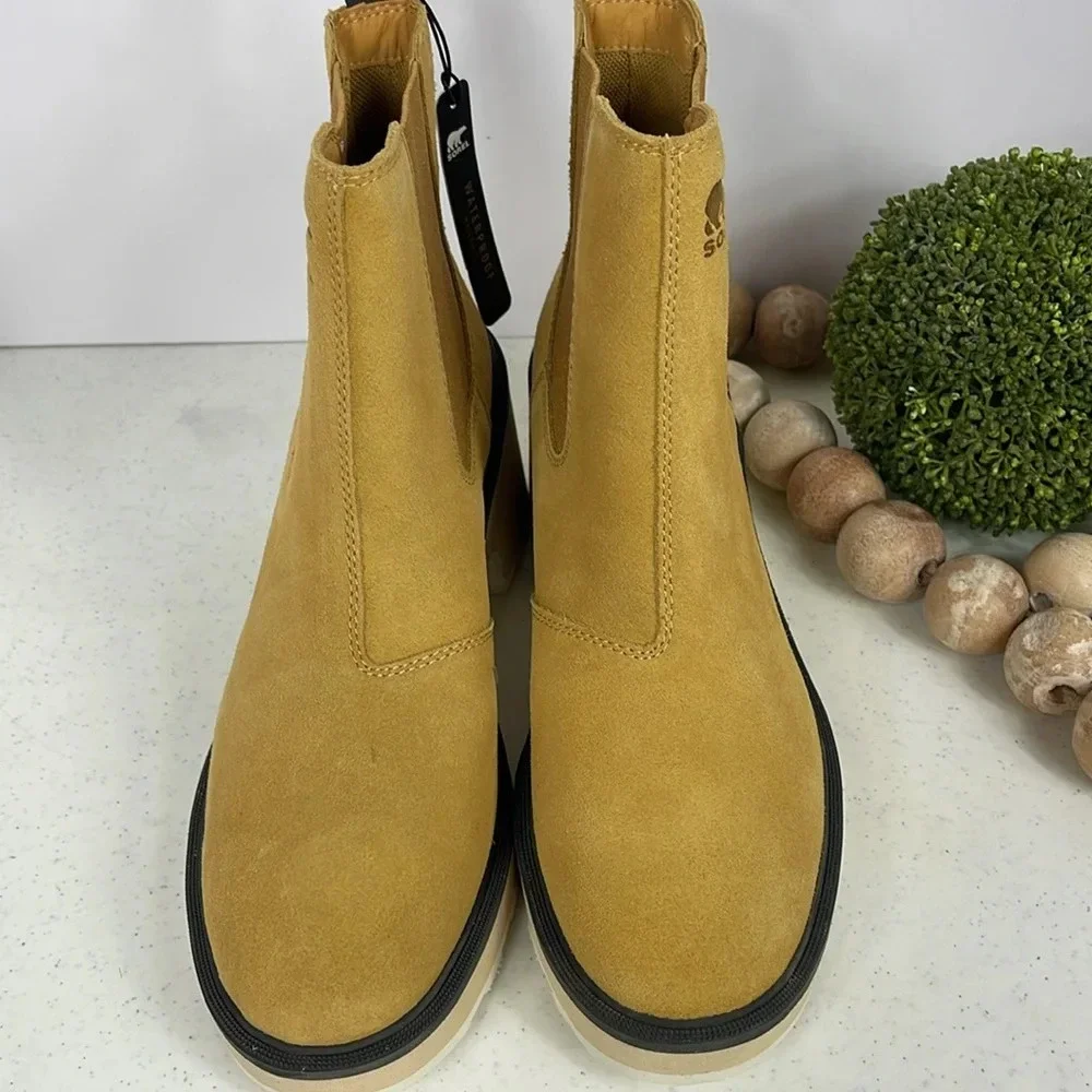 Sorel Hi Line Chelsea Heels Boots Booties Sz 10 Color/ Geo Yellow Jet